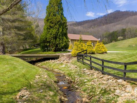 356 Curtis Creek Road Candler NC 28715