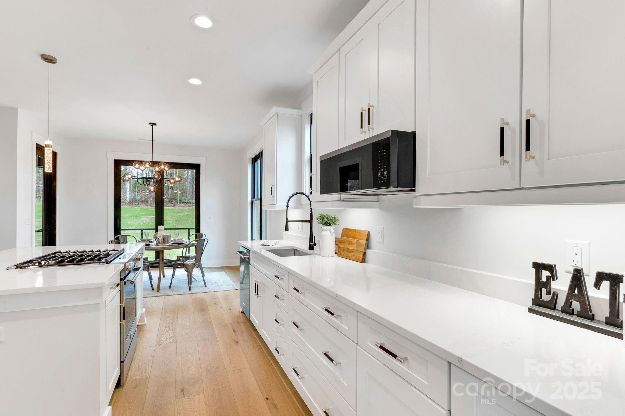 25 Reta Road Fairview NC 28730