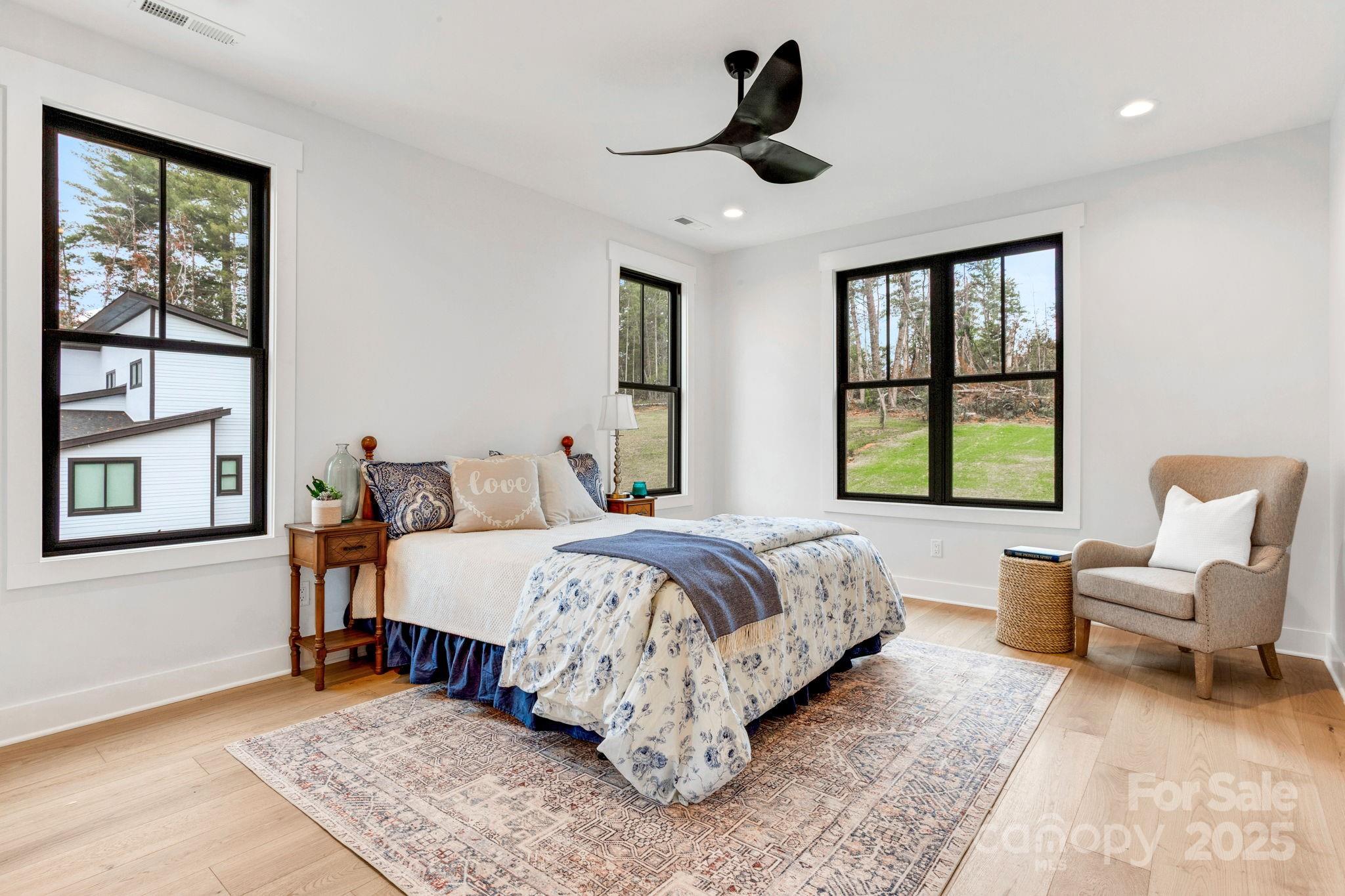 25 Reta Road Fairview NC 28730