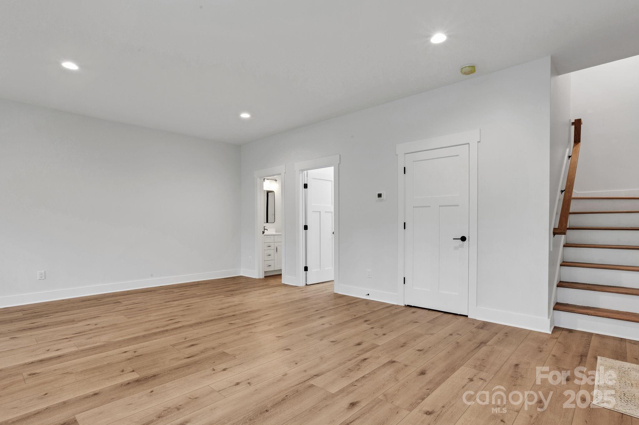 25 Reta Road Fairview NC 28730