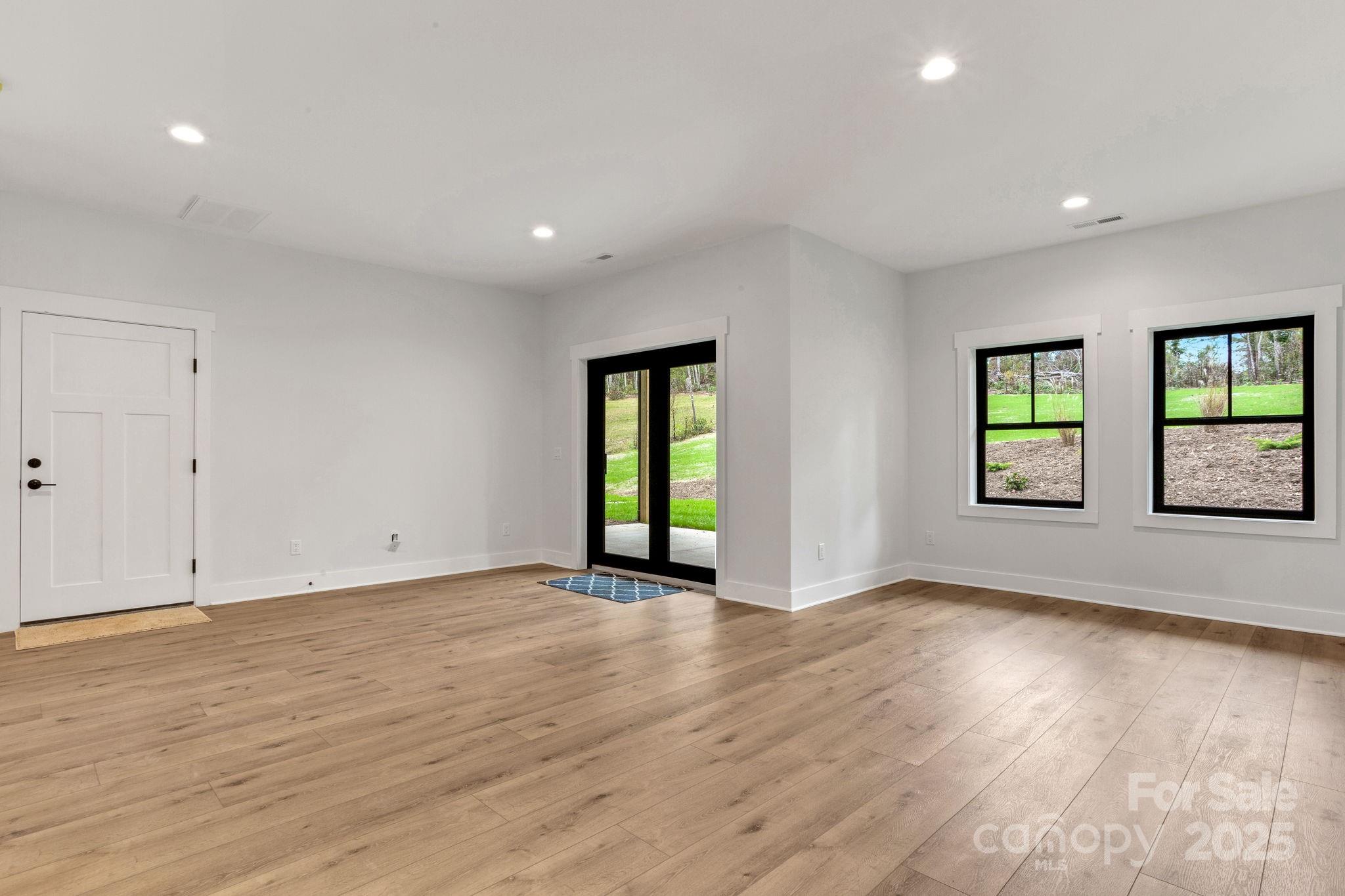 25 Reta Road Fairview NC 28730