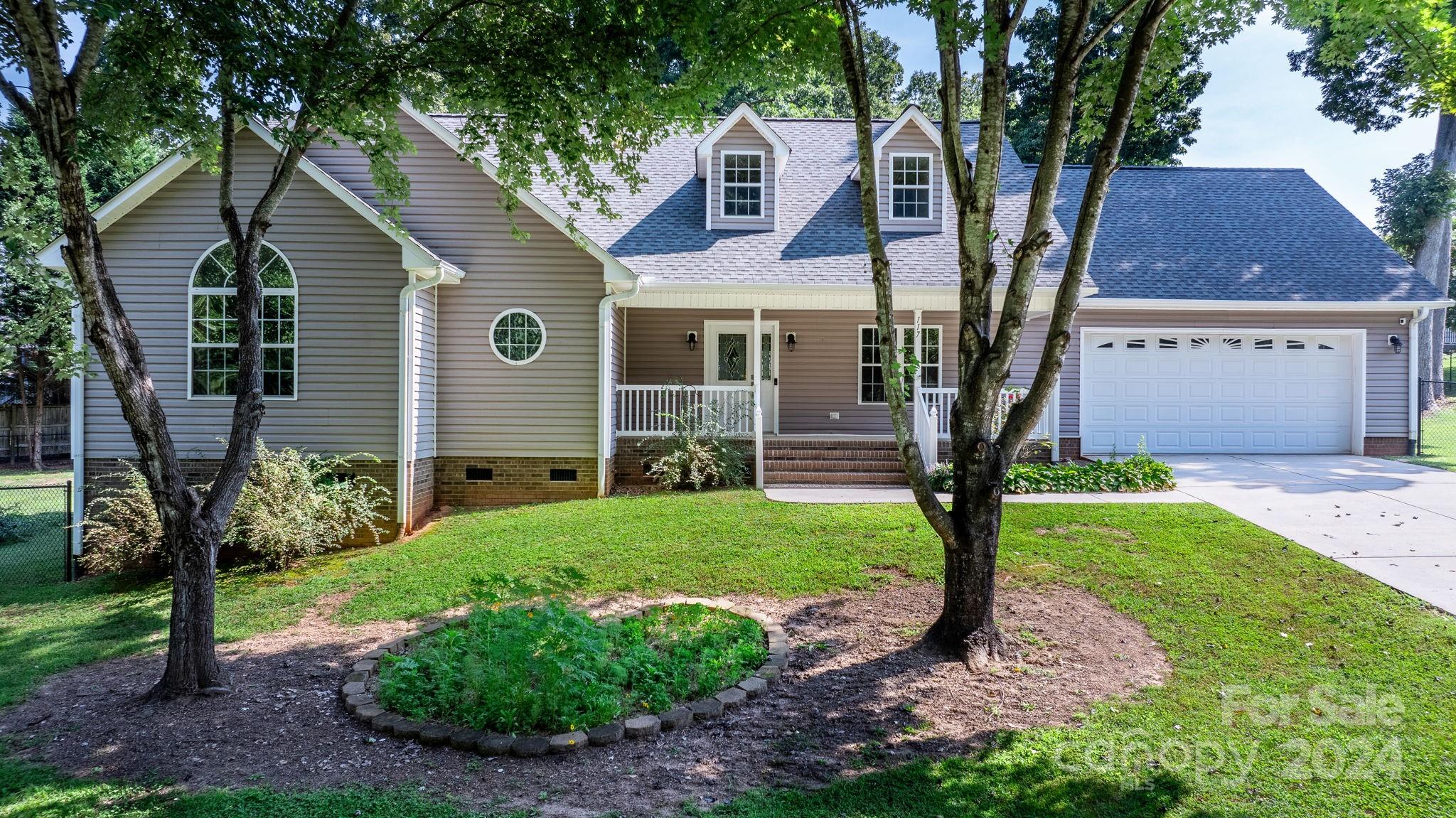 117 S Lynn Hollow Drive Statesville NC 28677