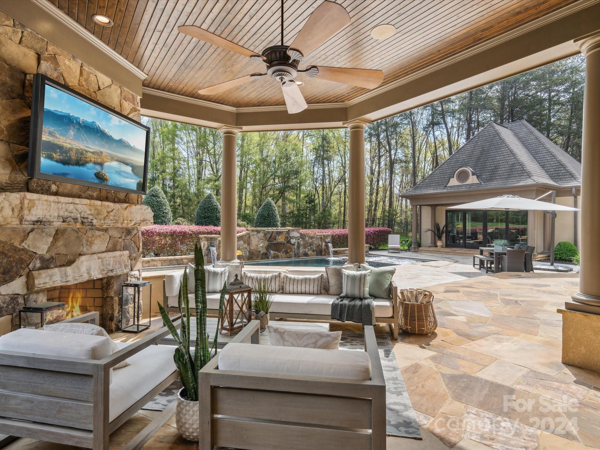 9044 Island Point Road Charlotte NC 28278