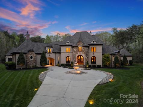 9044 Island Point Road Charlotte NC 28278