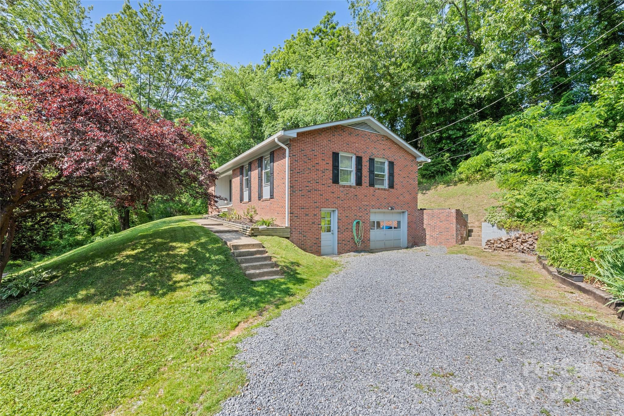40 Autumn Street Canton NC 28716