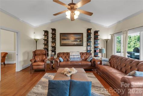 2207 Peninsula Avenue Shelby NC 28150