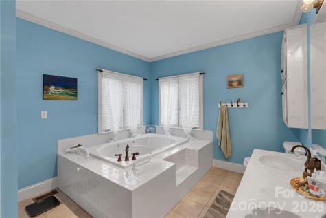 2207 Peninsula Avenue Shelby NC 28150