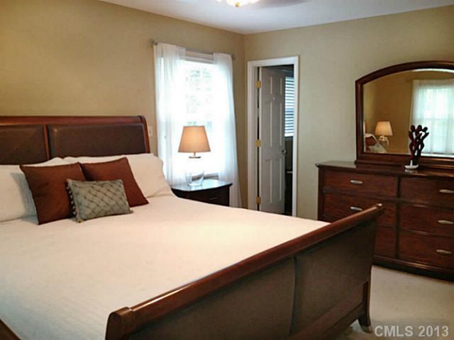 2301 Seth Thomas Road Charlotte NC 28210