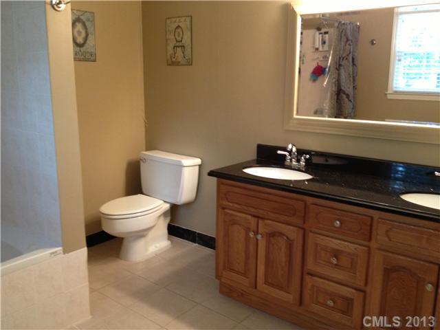 2301 Seth Thomas Road Charlotte NC 28210