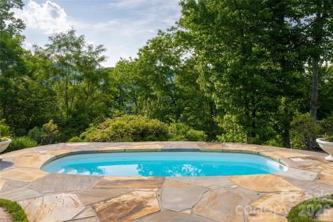 532 Tsali Crossing N Bryson City NC 28713
