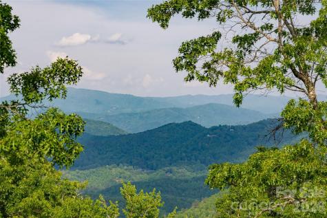 532 Tsali Crossing N Bryson City NC 28713