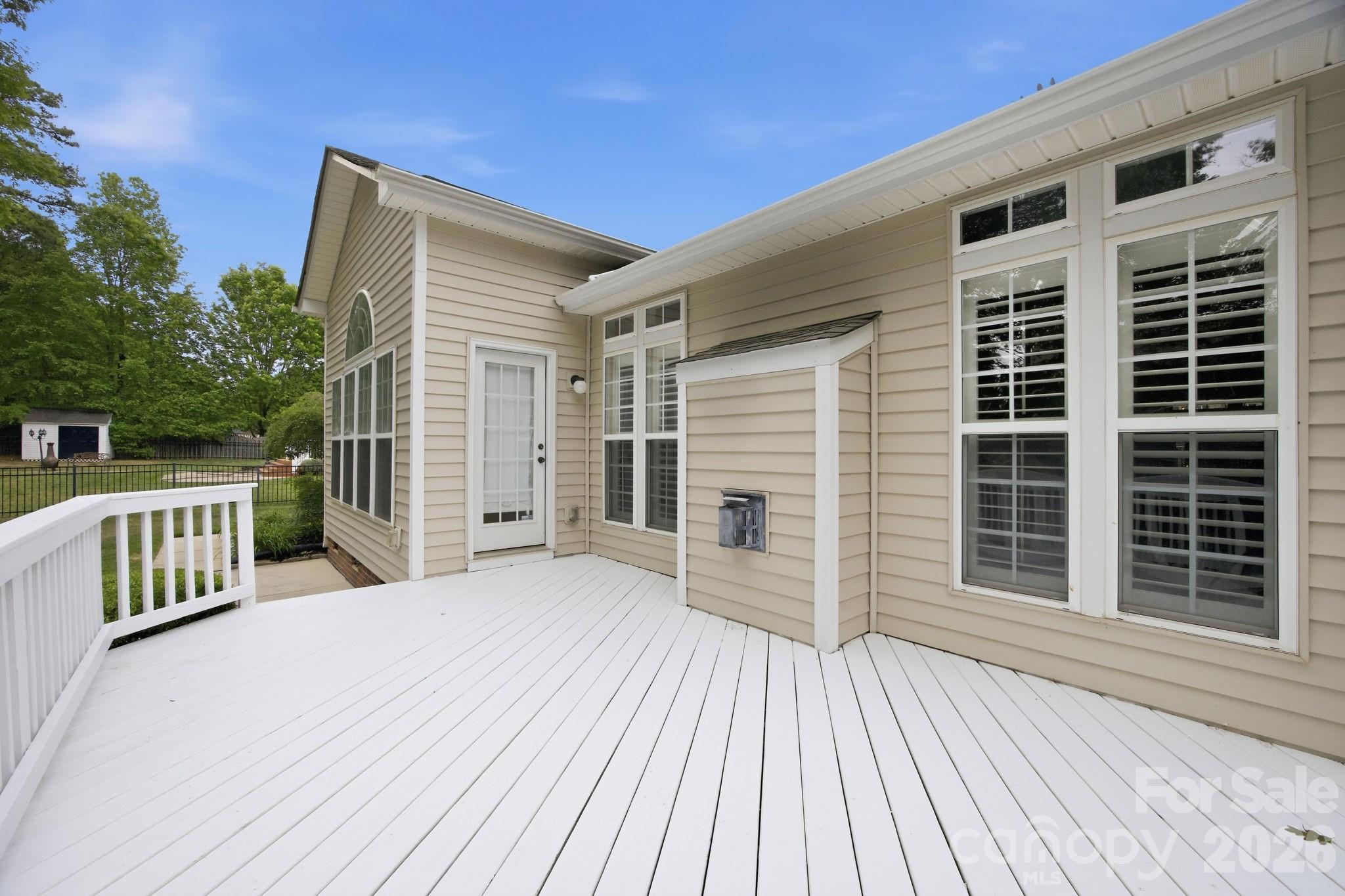 1113 Butterburr Drive Matthews NC 28104