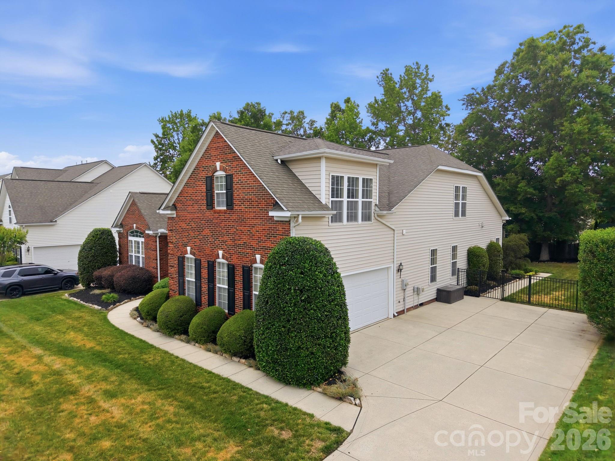 1113 Butterburr Drive Matthews NC 28104