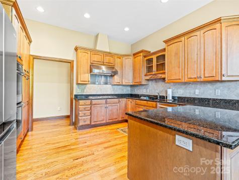 1341 Double Knob Drive Arden NC 28704