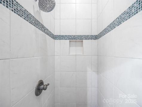 1341 Double Knob Drive Arden NC 28704