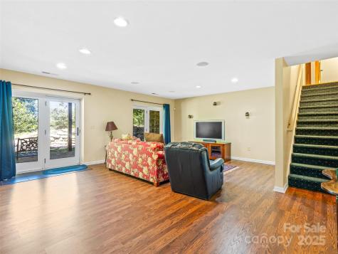 1341 Double Knob Drive Arden NC 28704