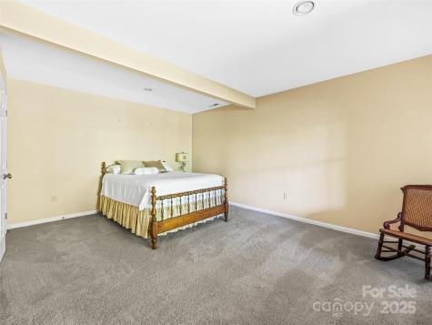 1341 Double Knob Drive Arden NC 28704