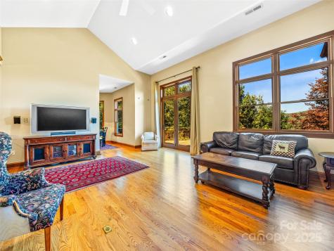 1341 Double Knob Drive Arden NC 28704