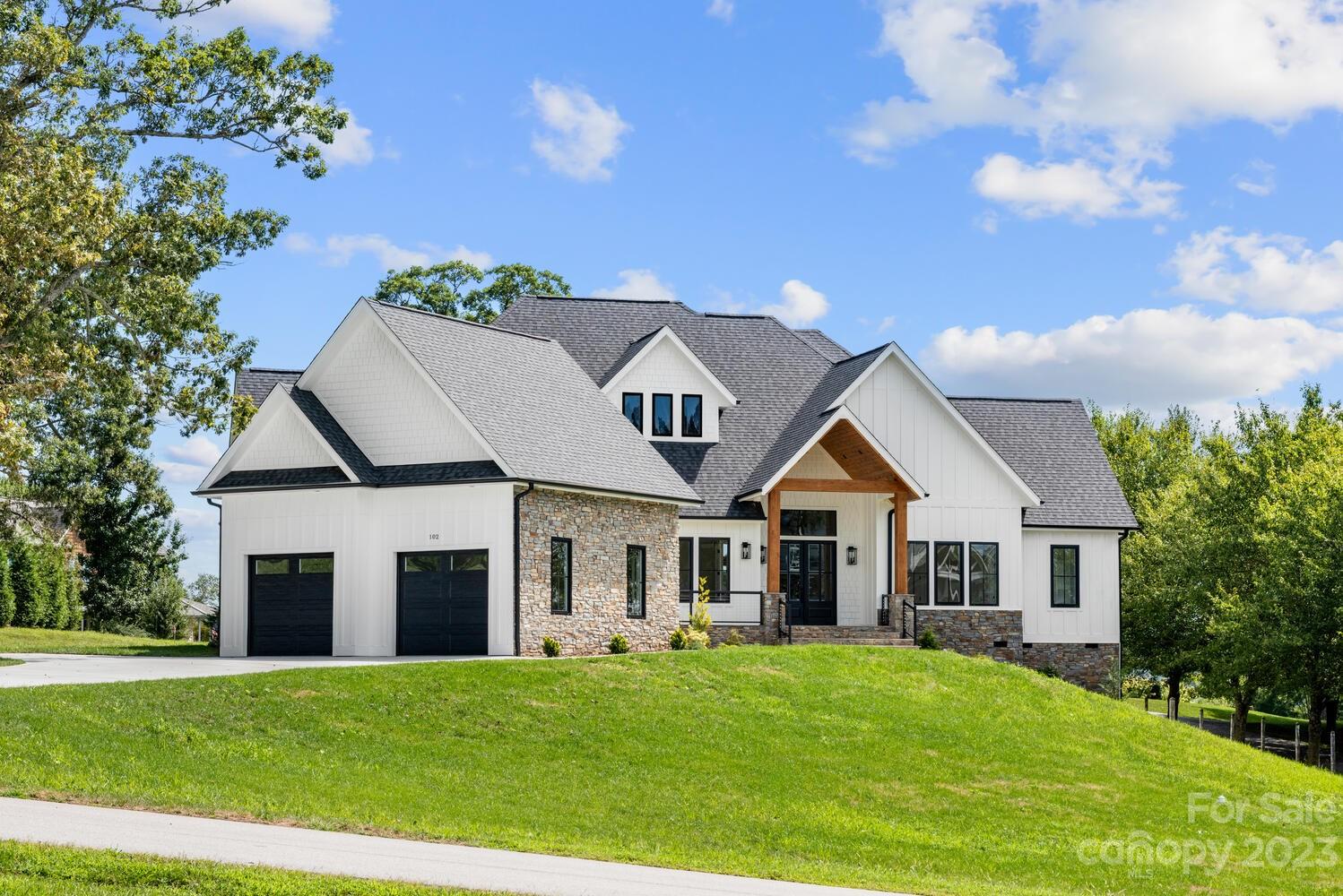 102 Majestic Ridge Road Mills River NC 28759