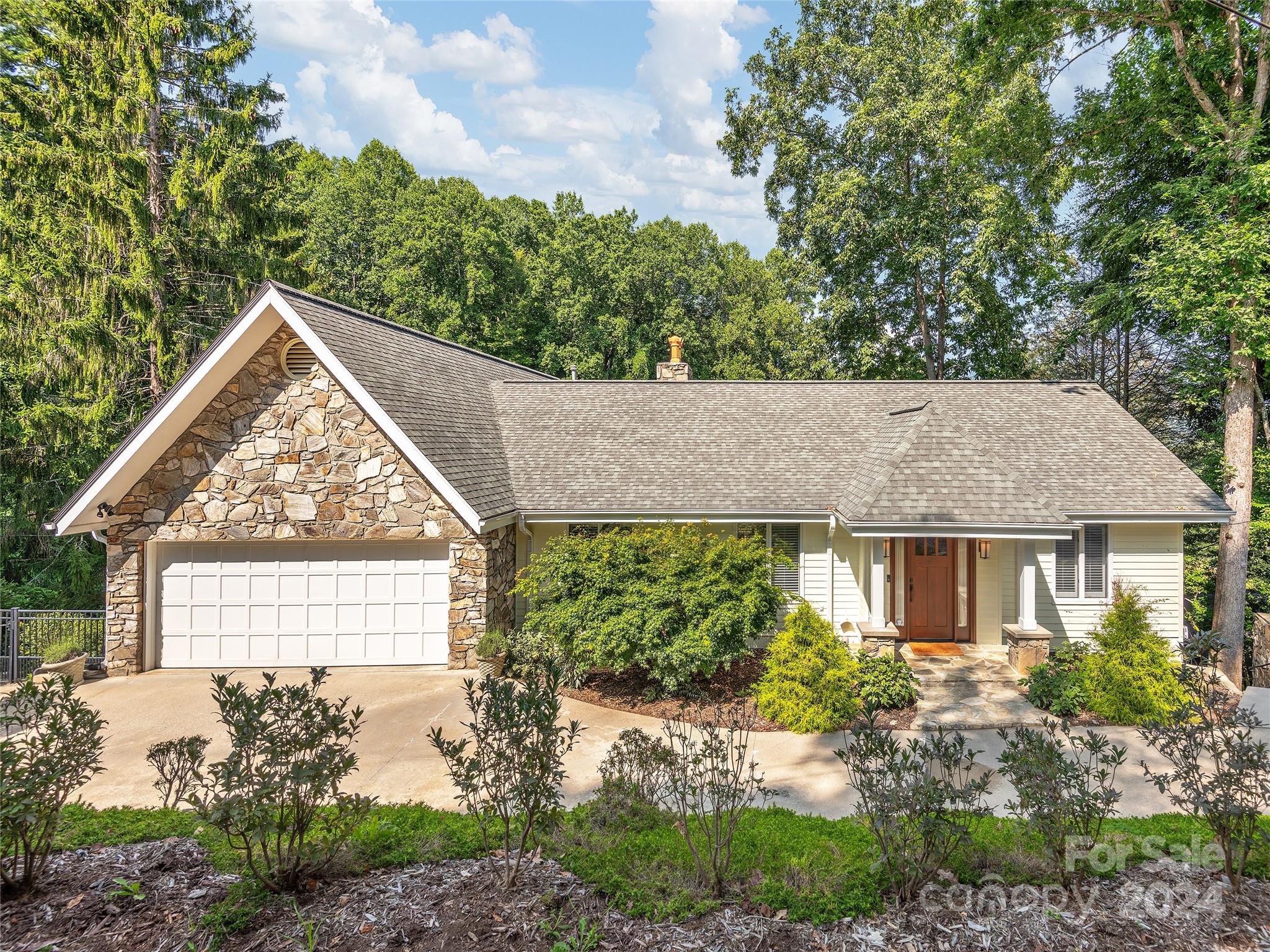 164 Breezemont Drive Waynesville NC 28786