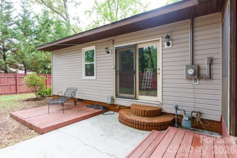 202 Woodlawn Drive York SC 29745