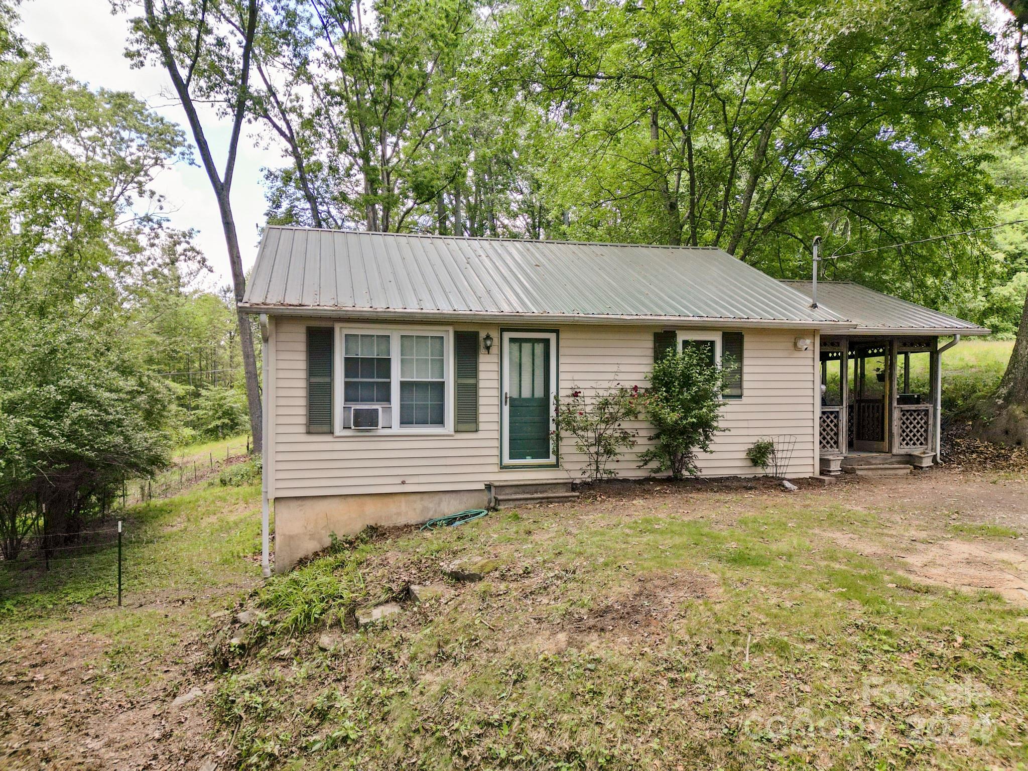 85 Sandy Flat Mountain Road Fletcher NC 28732