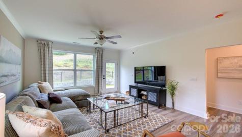 202 Driscoll Way Weaverville NC 28787