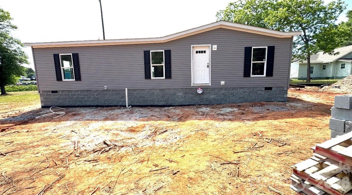276 Mulberry Street Forest City NC 28043