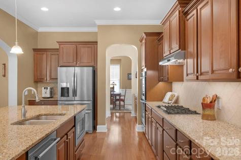 12820 Elkhorn Drive Charlotte NC 28278