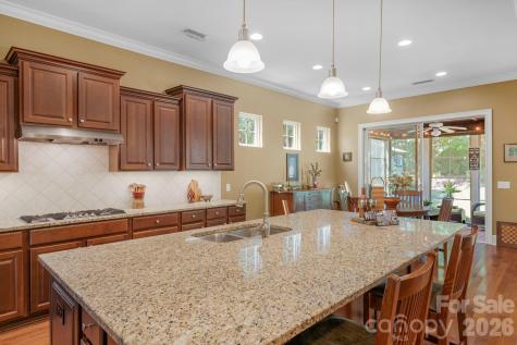 12820 Elkhorn Drive Charlotte NC 28278