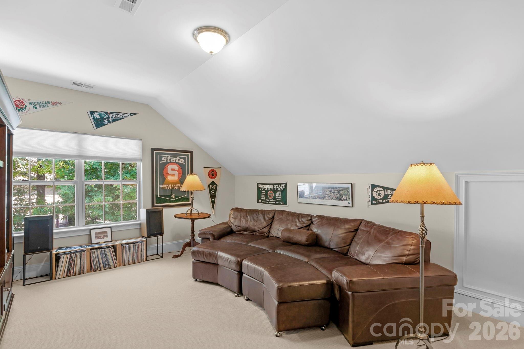 12820 Elkhorn Drive Charlotte NC 28278