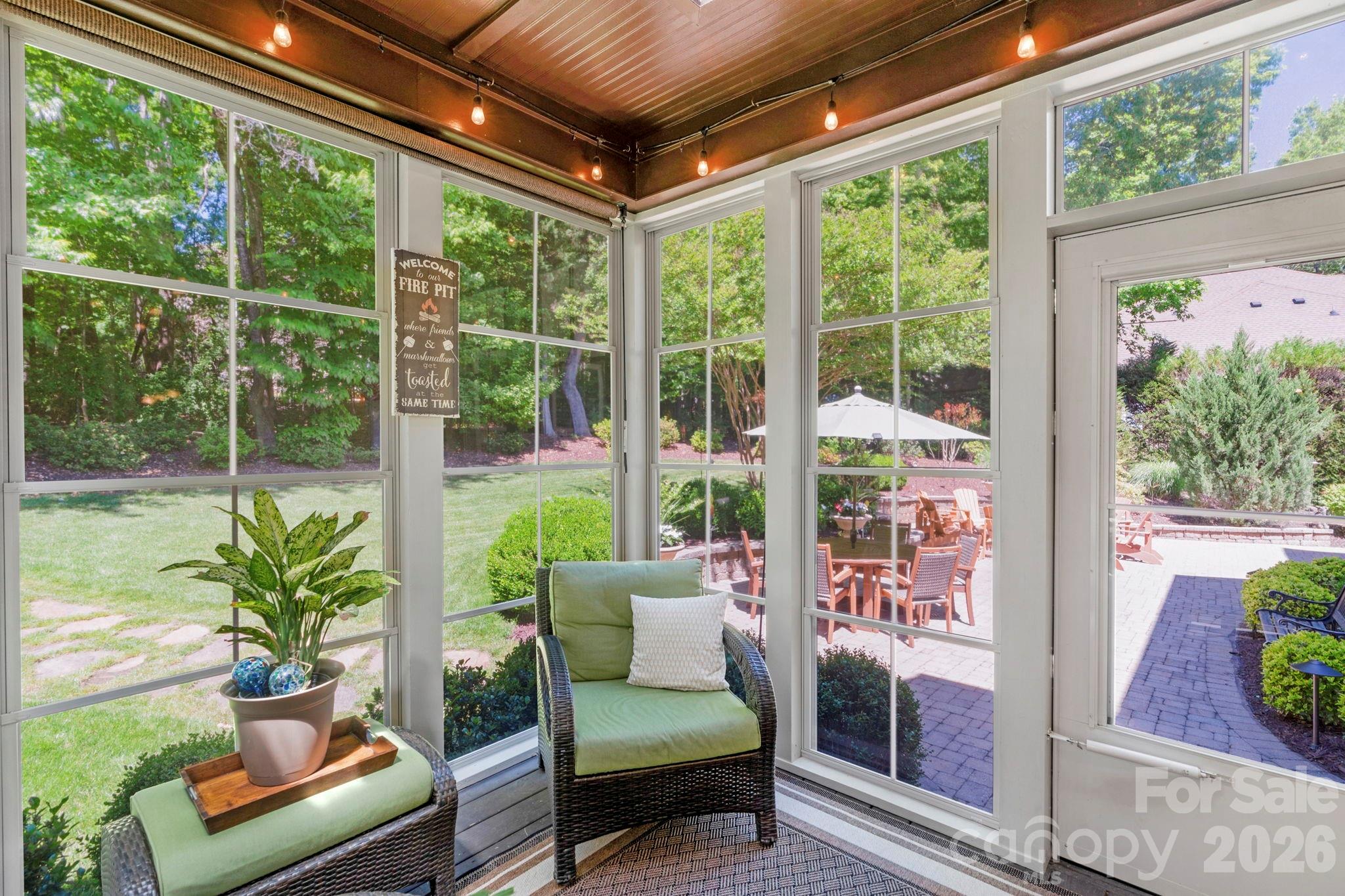 12820 Elkhorn Drive Charlotte NC 28278