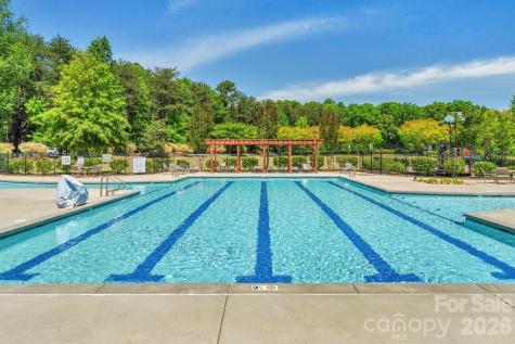 12820 Elkhorn Drive Charlotte NC 28278