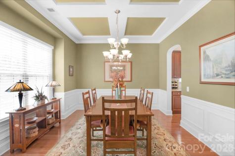 12820 Elkhorn Drive Charlotte NC 28278