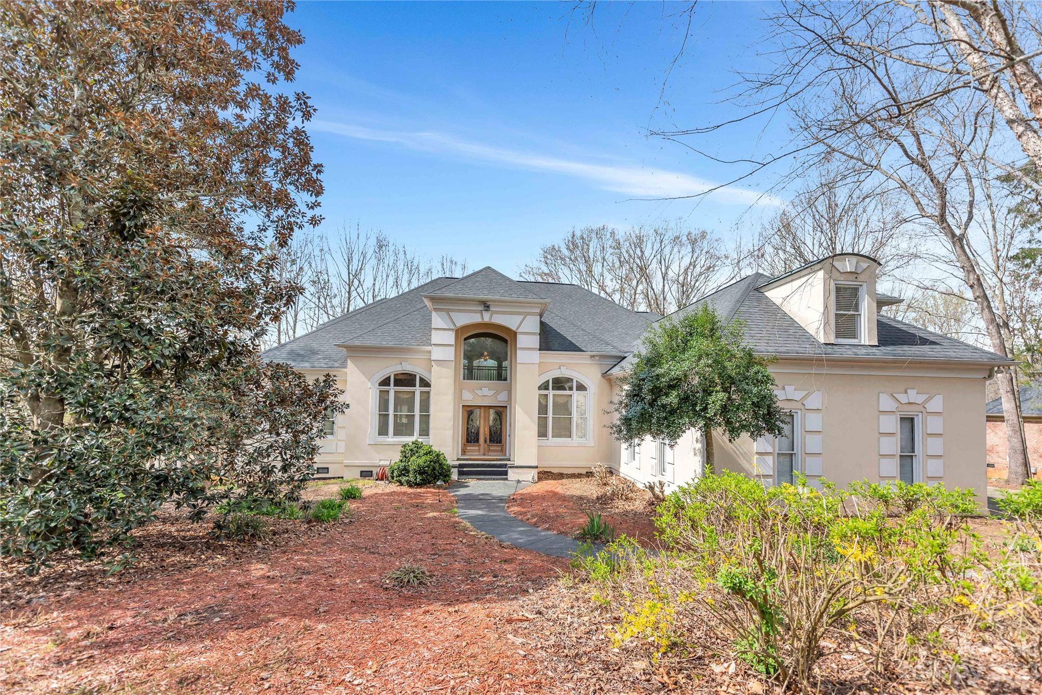 2011 Sandy Pond Lane Waxhaw NC 28173