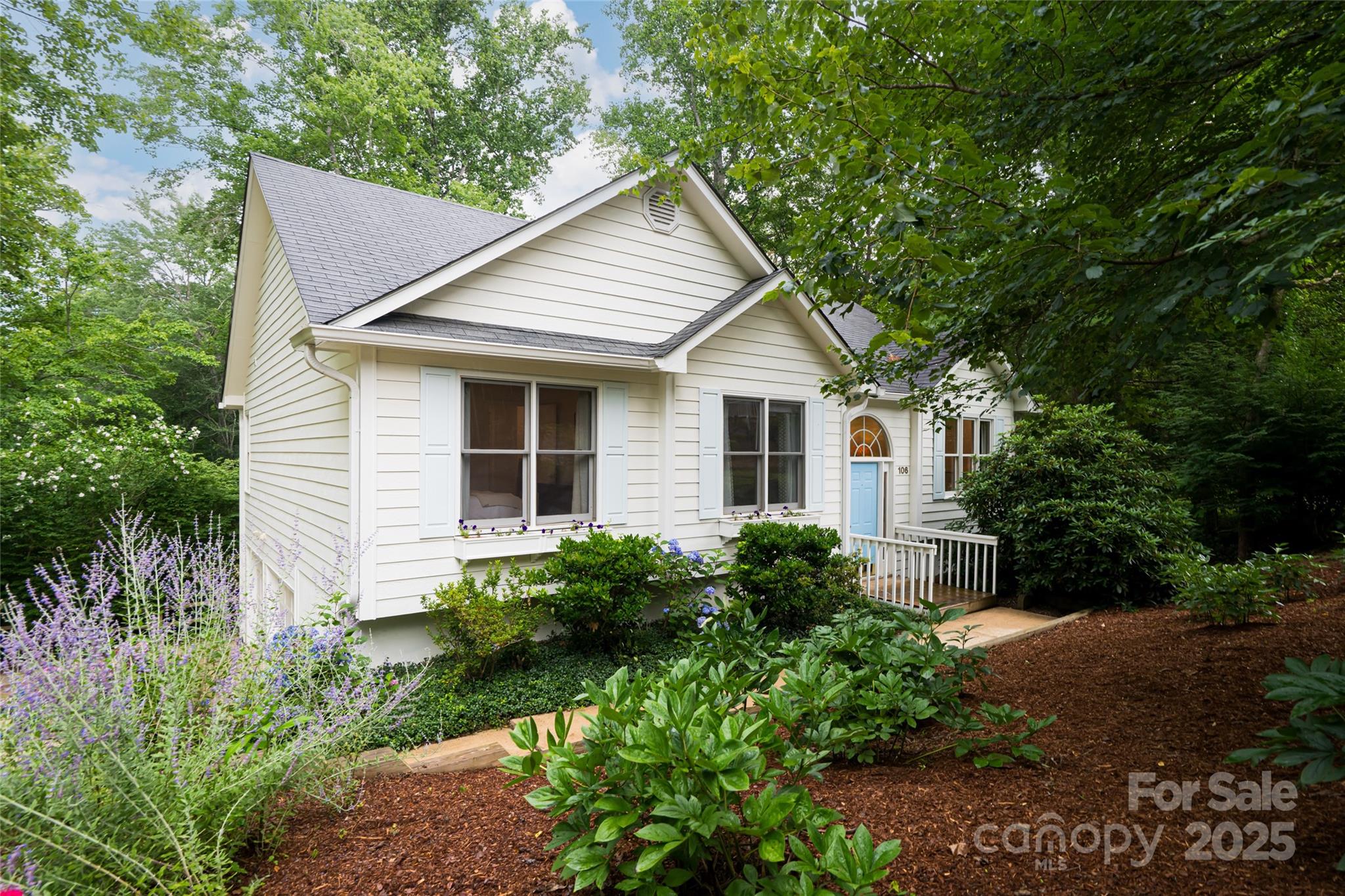106 Goldfinch Lane Asheville NC 28803