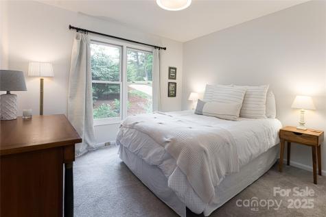 106 Goldfinch Lane Asheville NC 28803