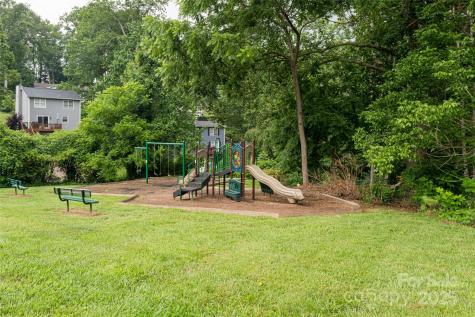 106 Goldfinch Lane Asheville NC 28803