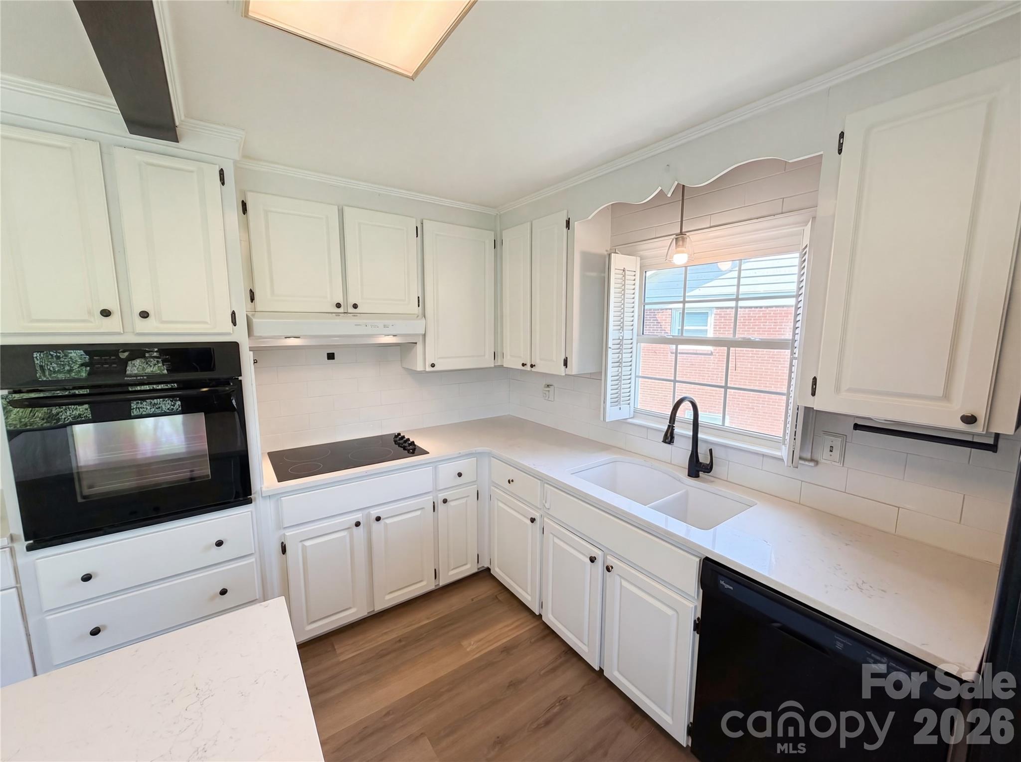 6621 Starcrest Drive Charlotte NC 28210