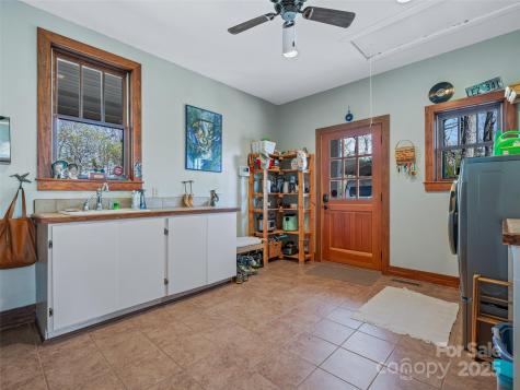 189 Prospectors Trail Black Mountain NC 28711