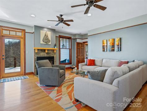 189 Prospectors Trail Black Mountain NC 28711