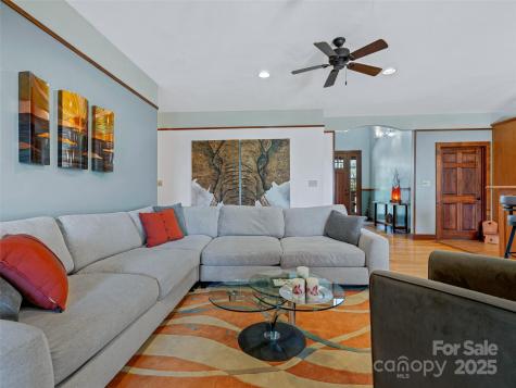 189 Prospectors Trail Black Mountain NC 28711