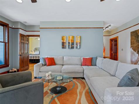 189 Prospectors Trail Black Mountain NC 28711