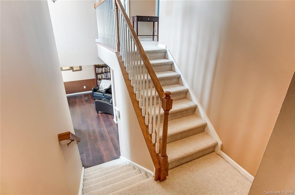 8518 Appledale Drive Charlotte NC 28262