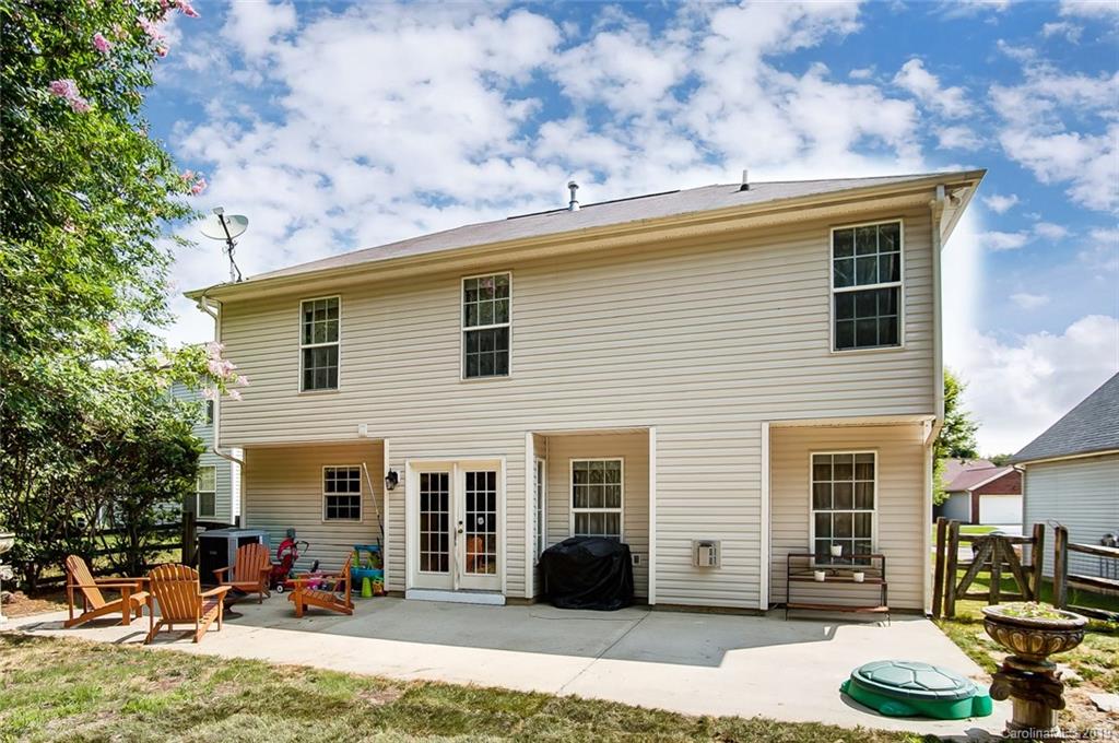 8518 Appledale Drive Charlotte NC 28262