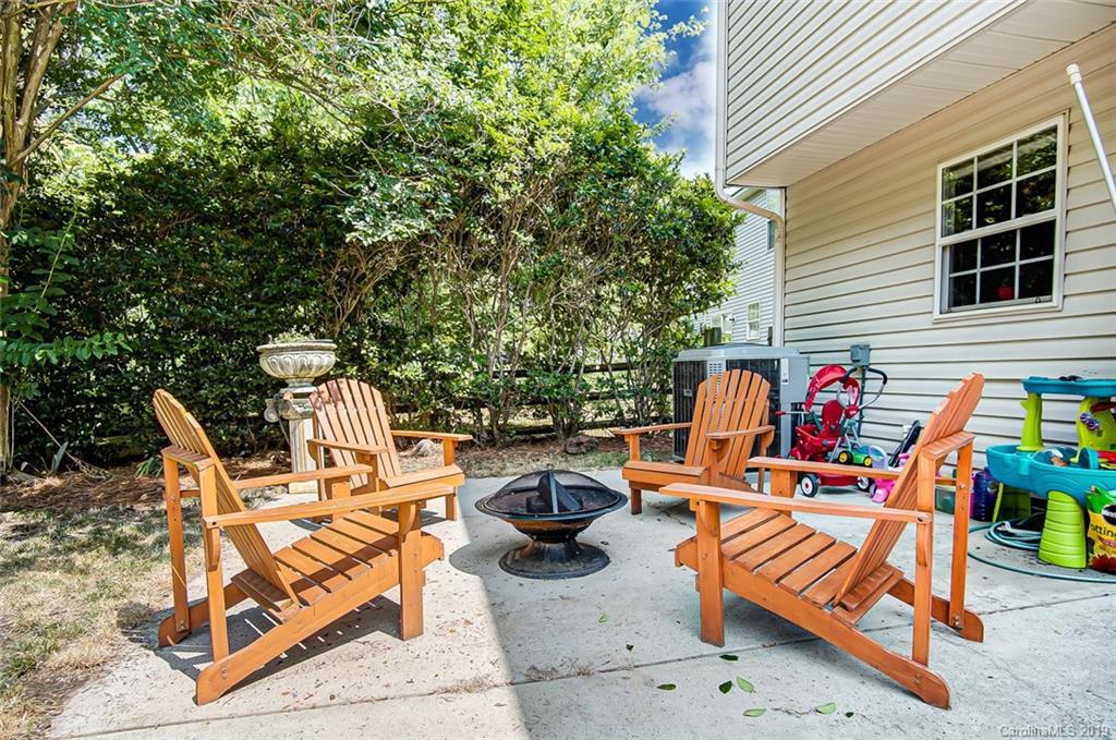 8518 Appledale Drive Charlotte NC 28262