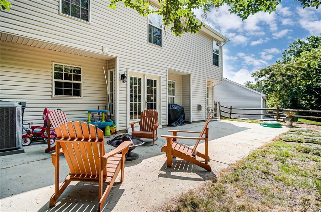 8518 Appledale Drive Charlotte NC 28262