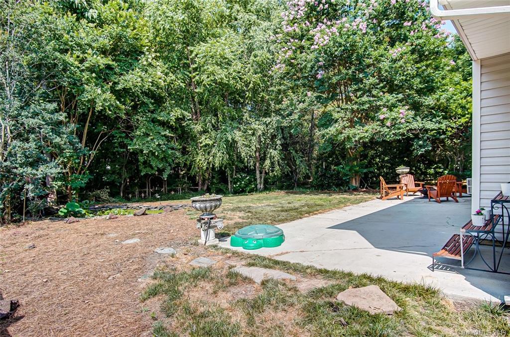 8518 Appledale Drive Charlotte NC 28262