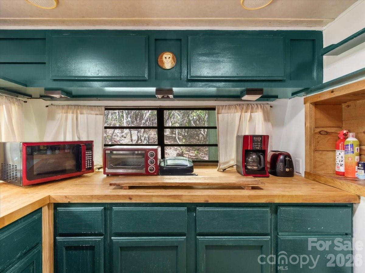 548 Bear Cub Drive Spruce Pine NC 28777