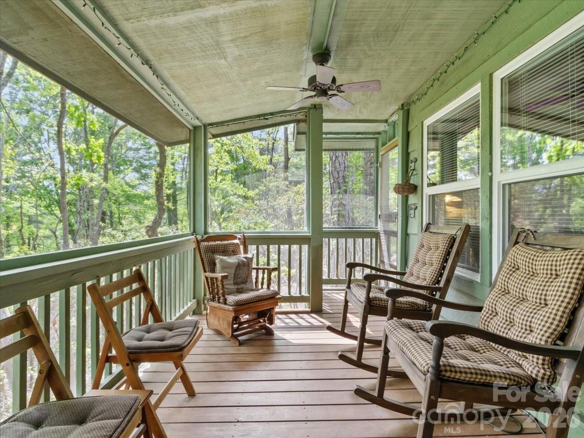 548 Bear Cub Drive Spruce Pine NC 28777